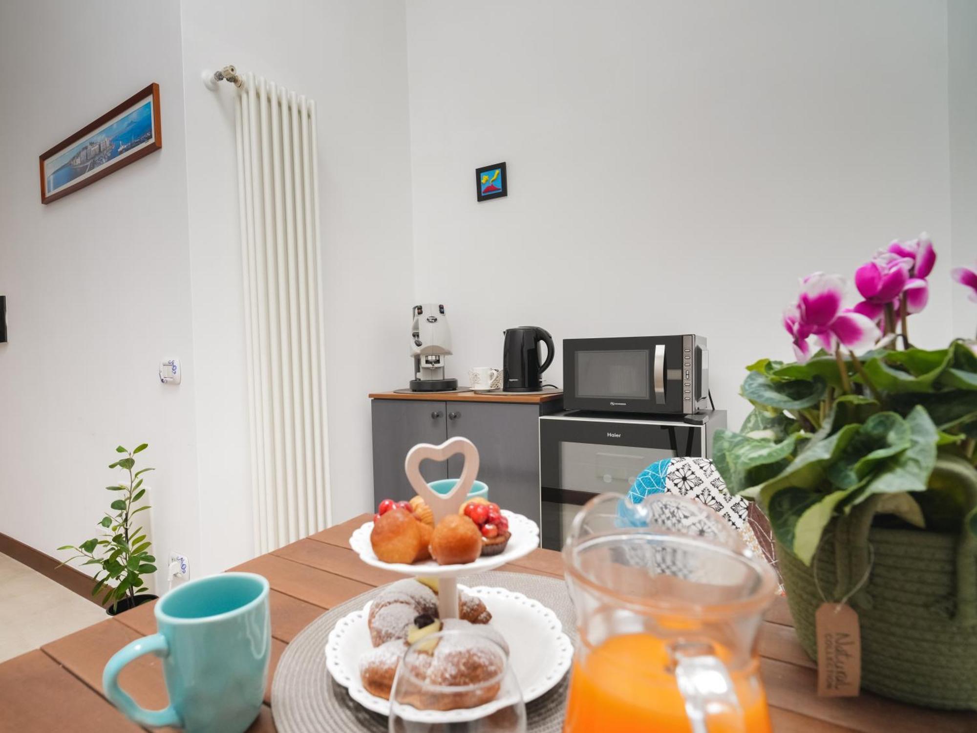 Da Sara Hotel Поцуоли Екстериор снимка